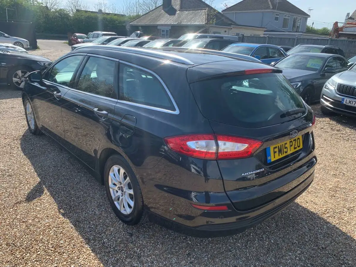 2015-ford-mondeo-20tdci-zetec-econetic-estate-big-4