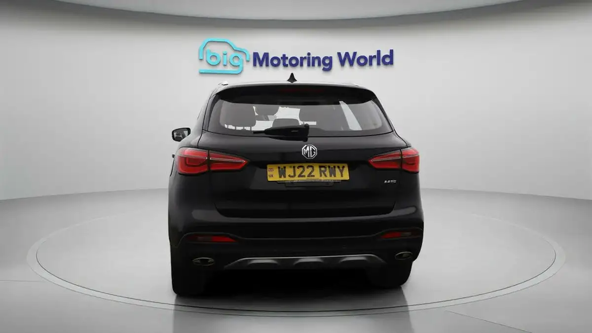 2022-mg-hs-15t-gdi-excite-162ps-big-6