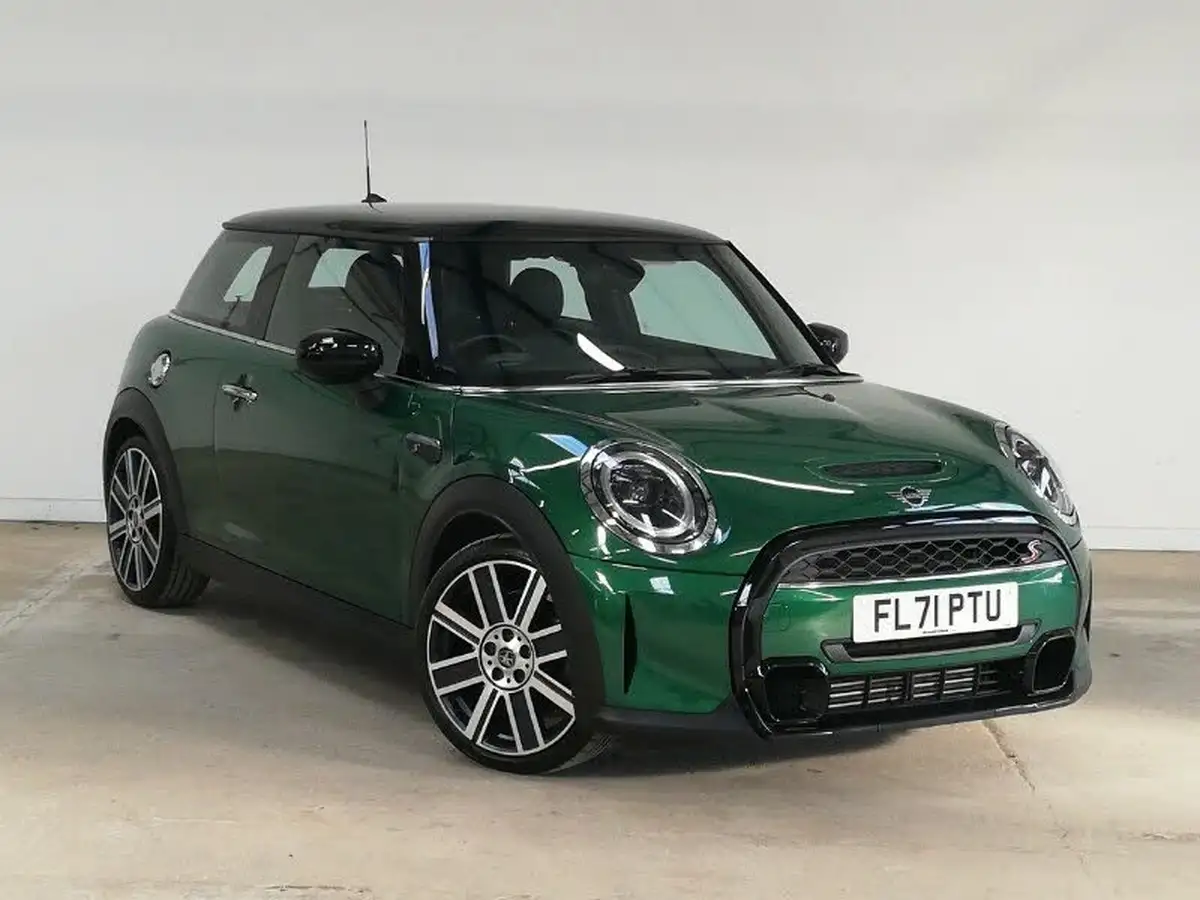 2021-mini-cooper-20-cooper-s-exclusive-hatchback-3d-auto-big-0