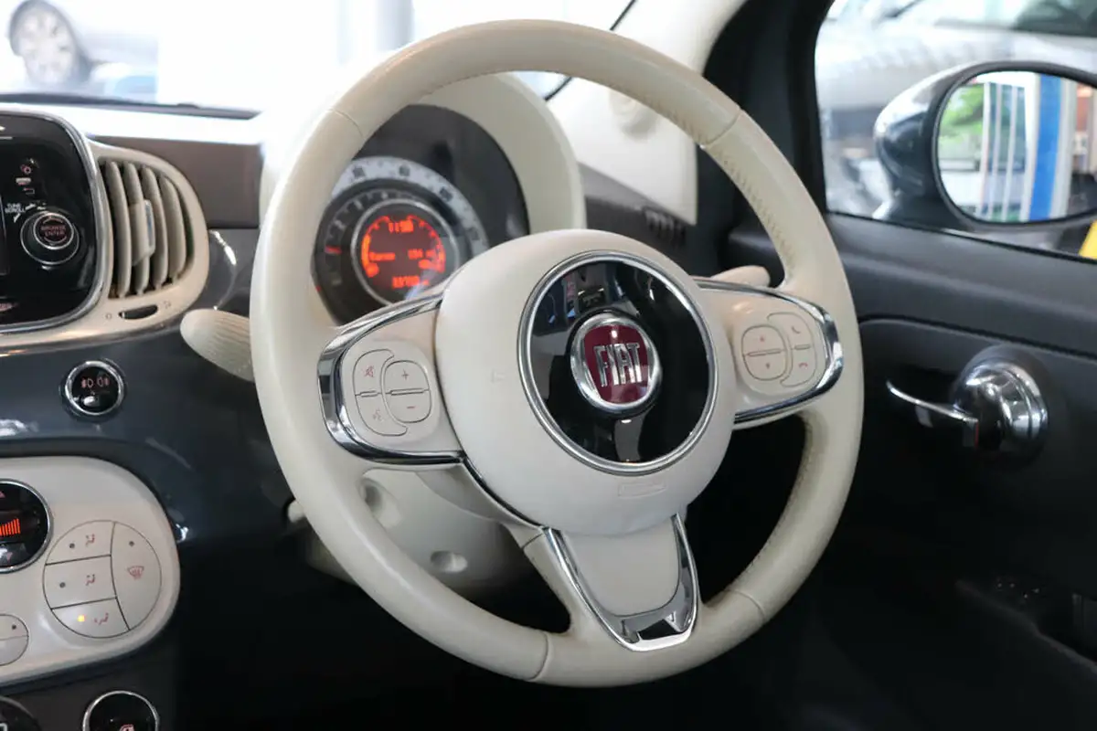 2016-fiat-500-12-lounge-big-14