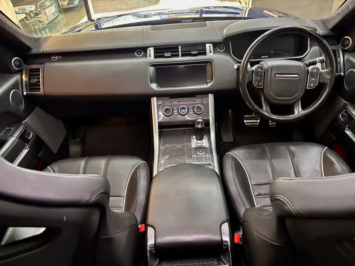 2017-land-rover-range-rover-sport-50-v8-svr-big-14