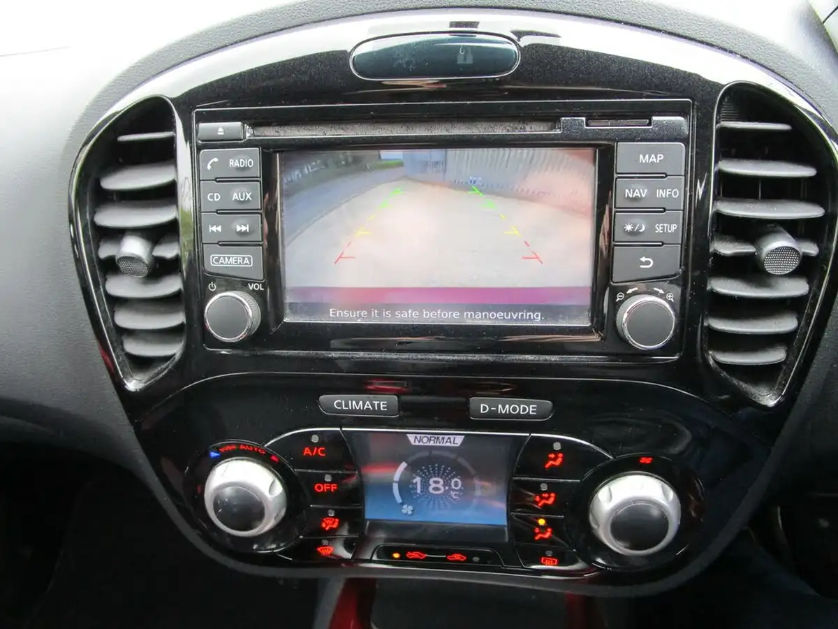 2015-nissan-juke-12-acenta-premium-big-16