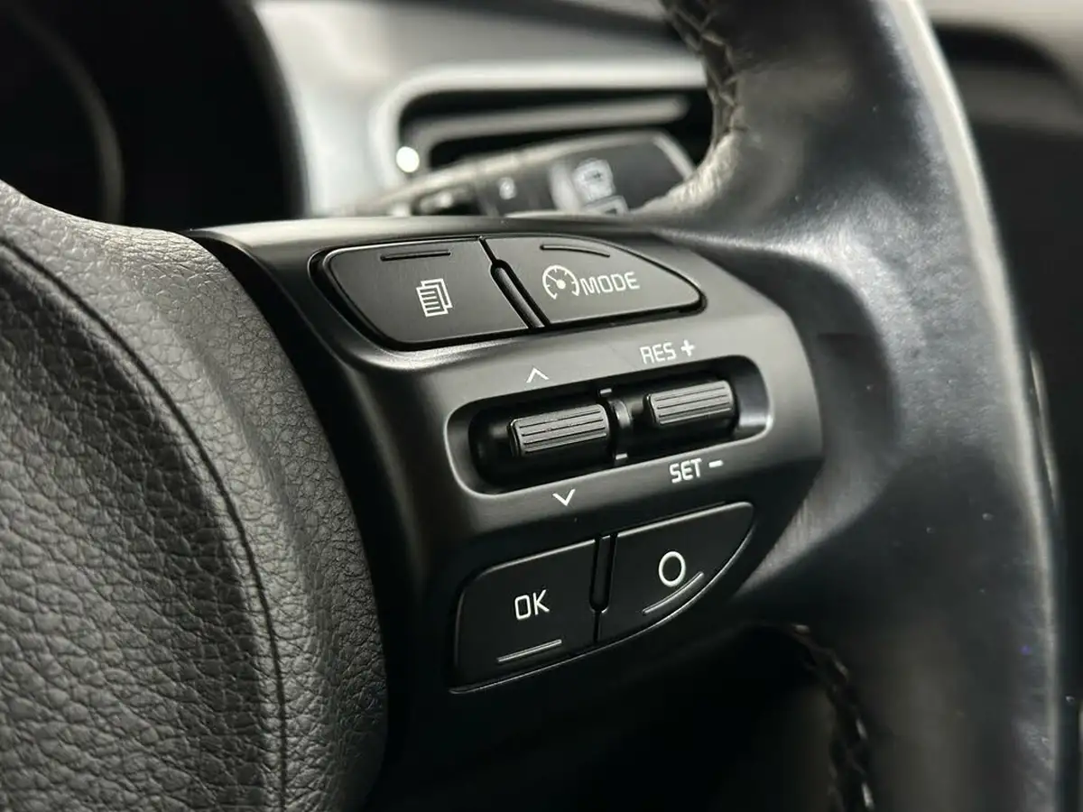 2019-kia-stonic-10-t-gdi-4-dct-big-13