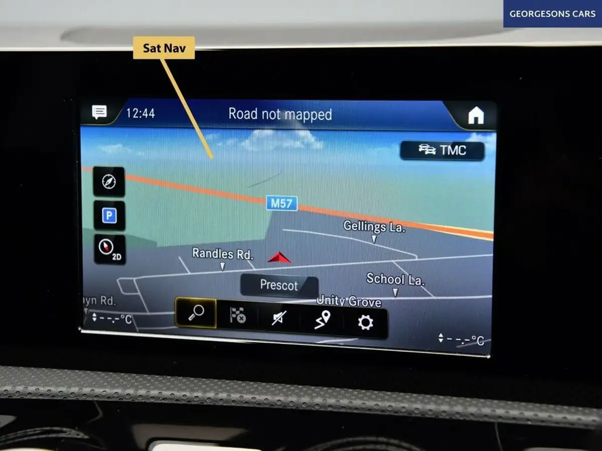 2020-mercedes-benz-a-class-20d-a200d-amg-line-hatchback-5d-big-35