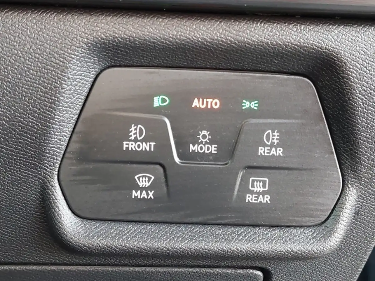 2022-honda-hr-v-15-i-mmd-elegance-big-14