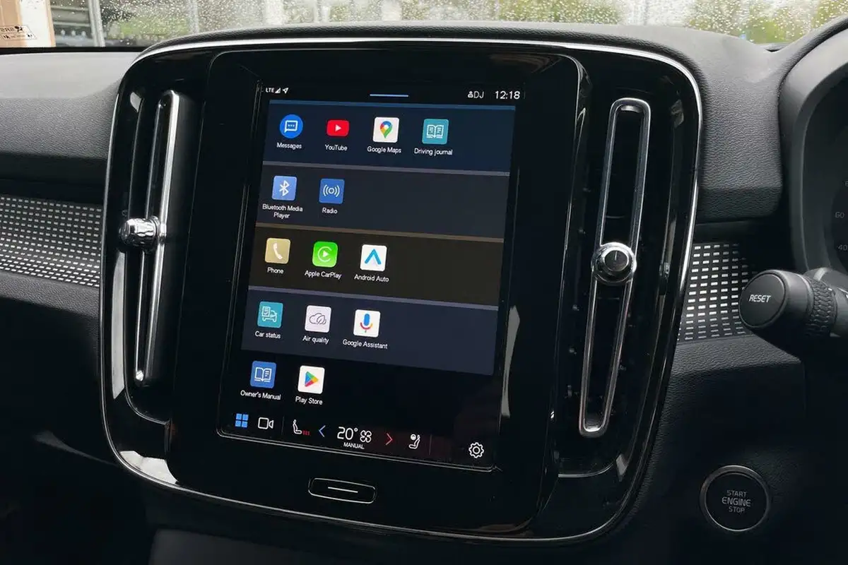2024-volvo-xc40-20-b4-plus-big-39