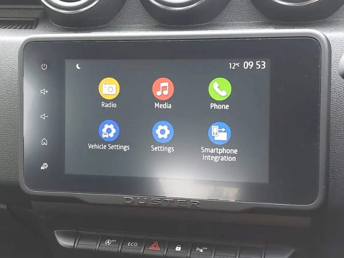 2022-dacia-duster-10-tce-comfort-100bhp-bi-fuel-station-wagon-5d-big-12