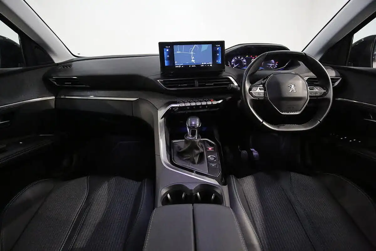 2022-peugeot-3008-suv-15-bluehdi-allure-premium-big-1