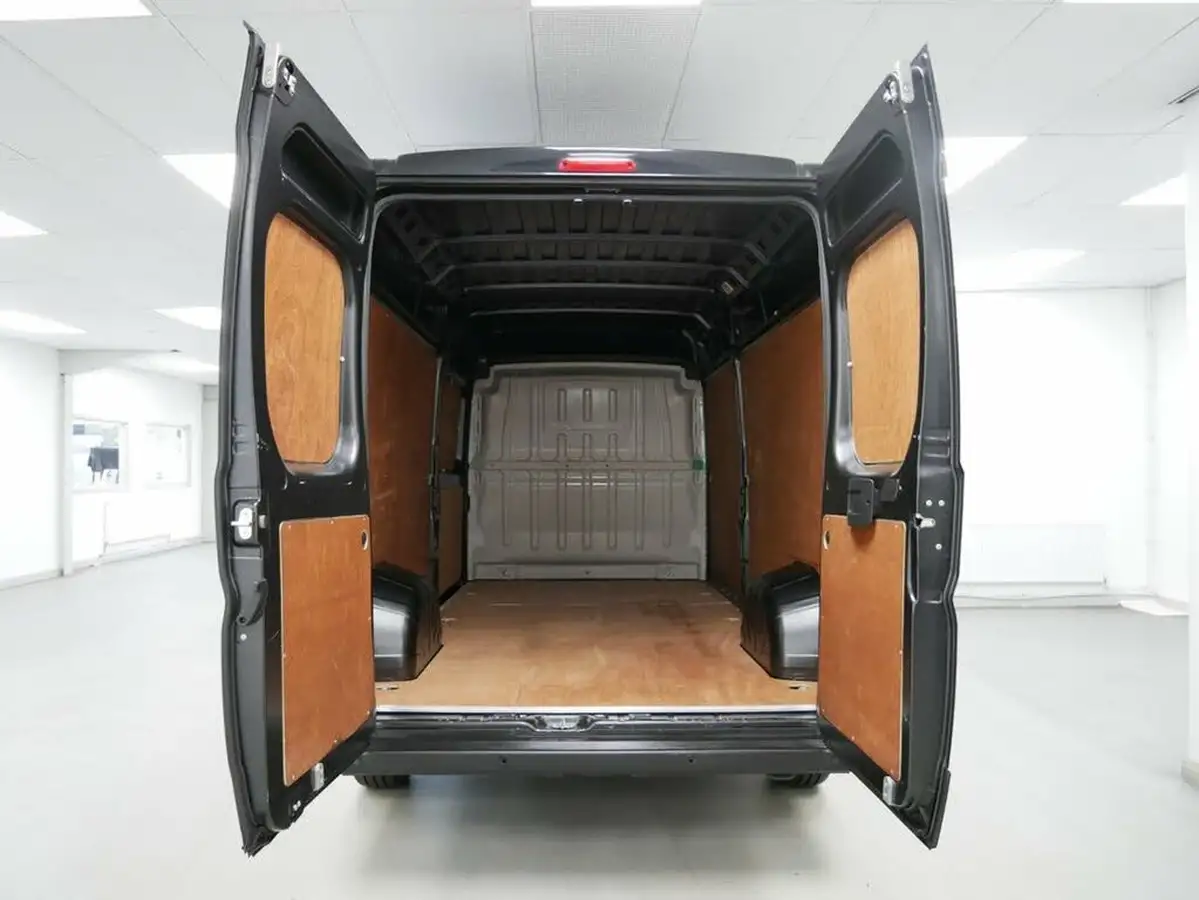 2021-peugeot-boxer-22-bluehdi-professional-335-l3-h2-140bhpeu6dt-panel-big-4