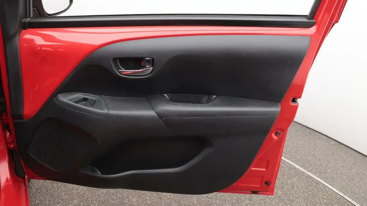 2019-toyota-aygo-10-vvt-i-x-trend-x-shift-big-15