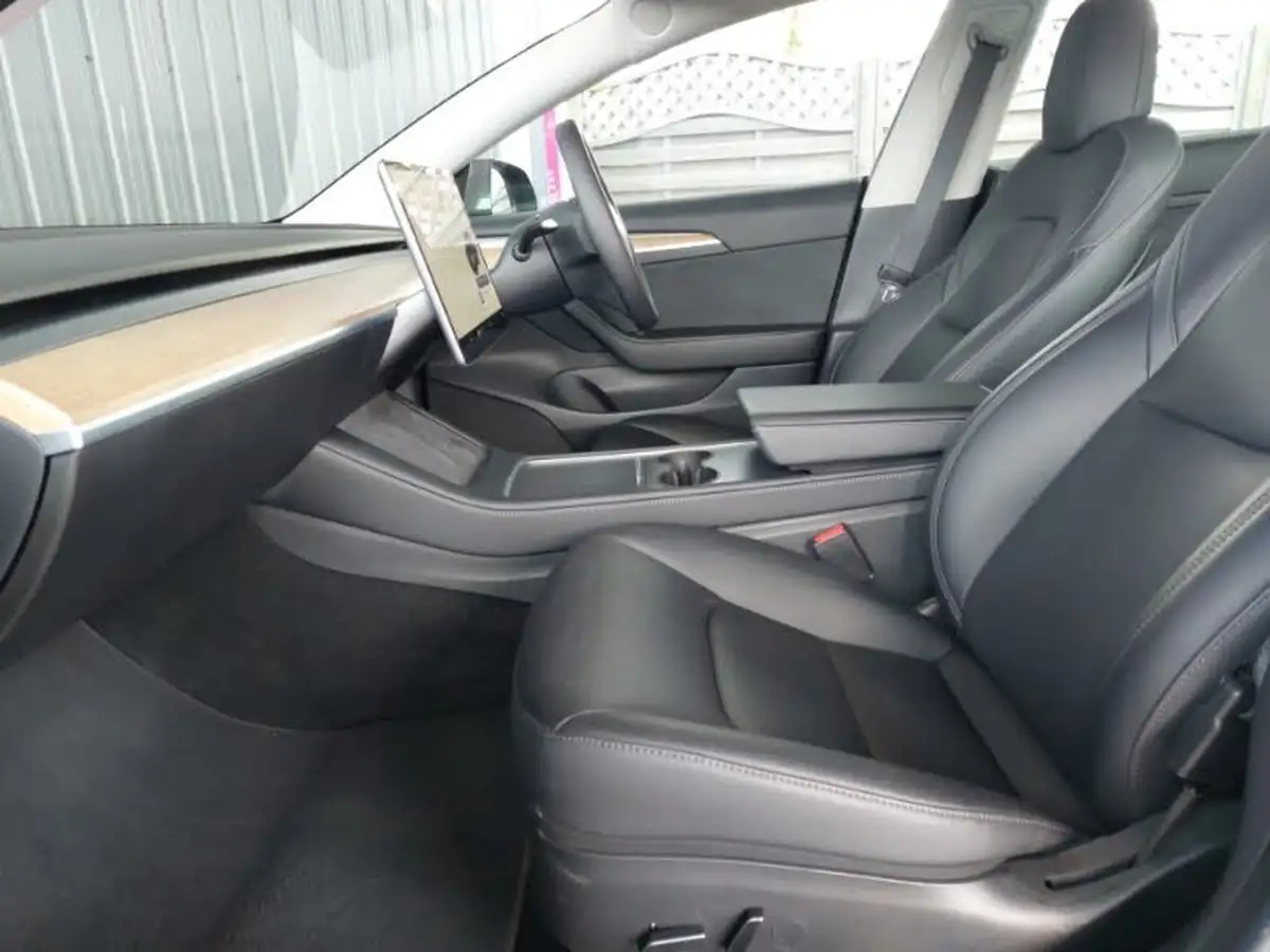 2021-tesla-model-3-e-long-range-awd-big-4