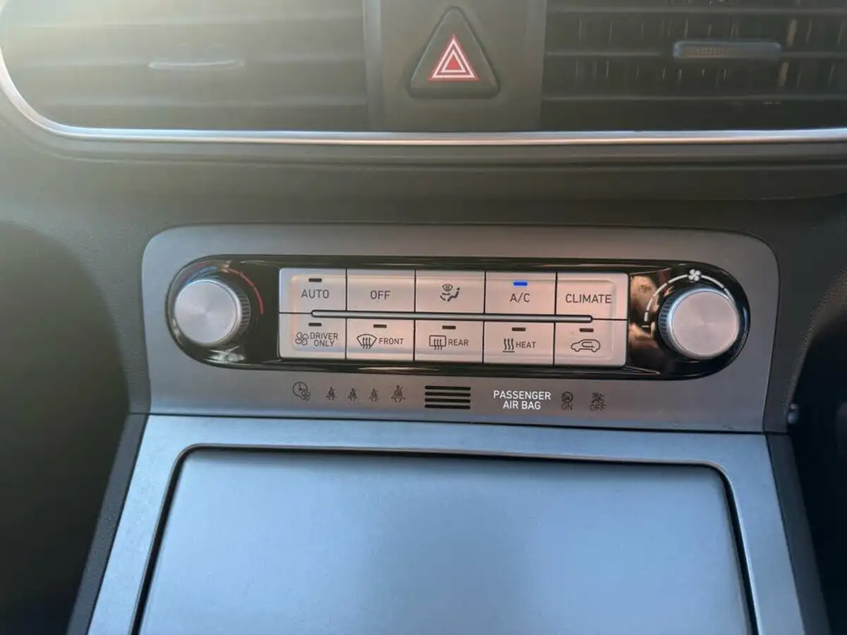 2021-hyundai-kona-e-premium-204ps-big-37