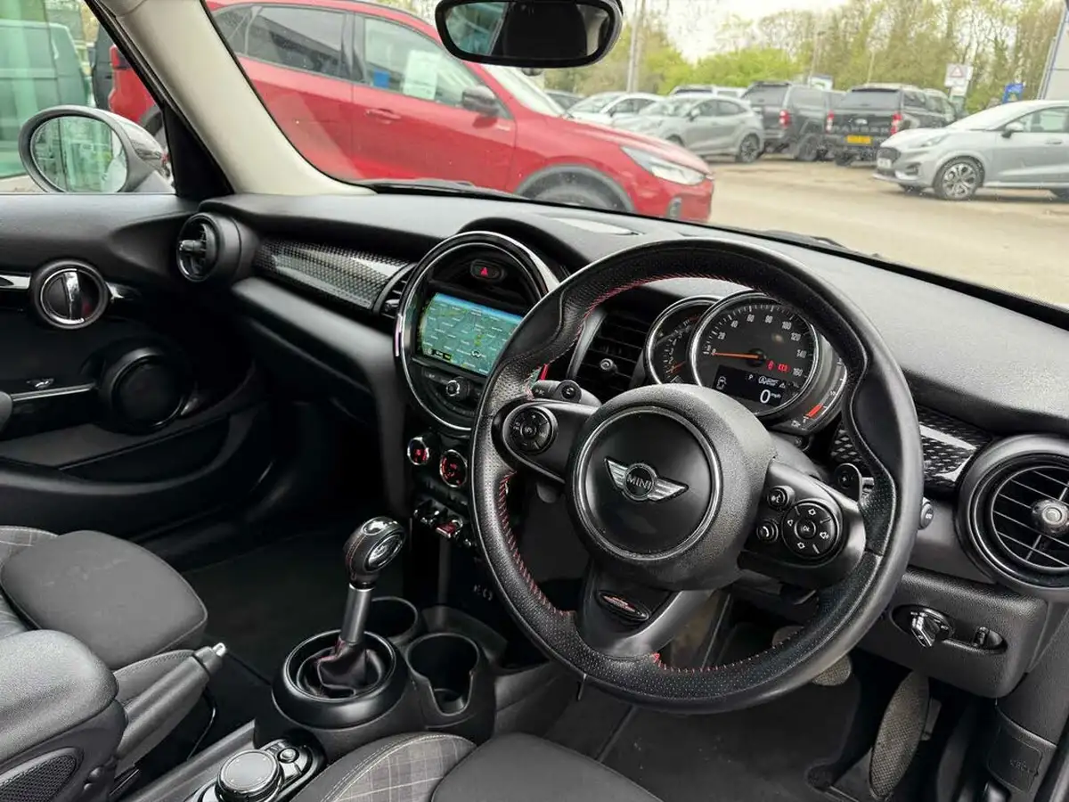 2018-mini-cooper-20-cooper-s-series-ii-ss-hatchback-5d-sport-auto-big-11