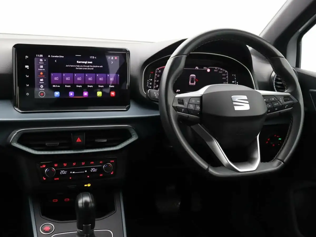 2022-seat-arona-10-tsi-xperience-lux-big-13