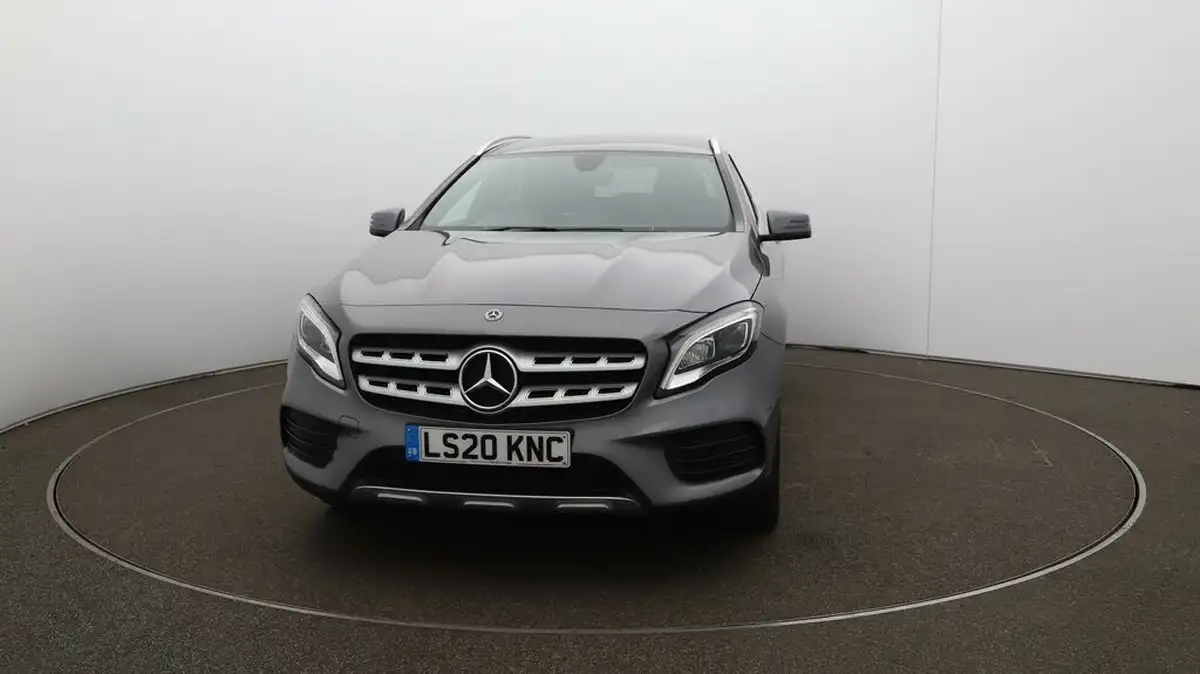 2020-mercedes-benz-gla-class-16-gla-180-amg-line-edition-7g-dct-big-30