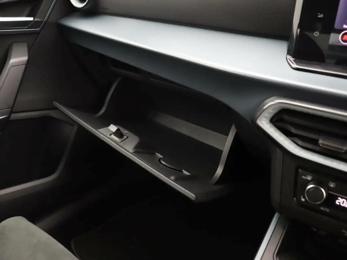2022-seat-arona-10-tsi-xperience-lux-big-36