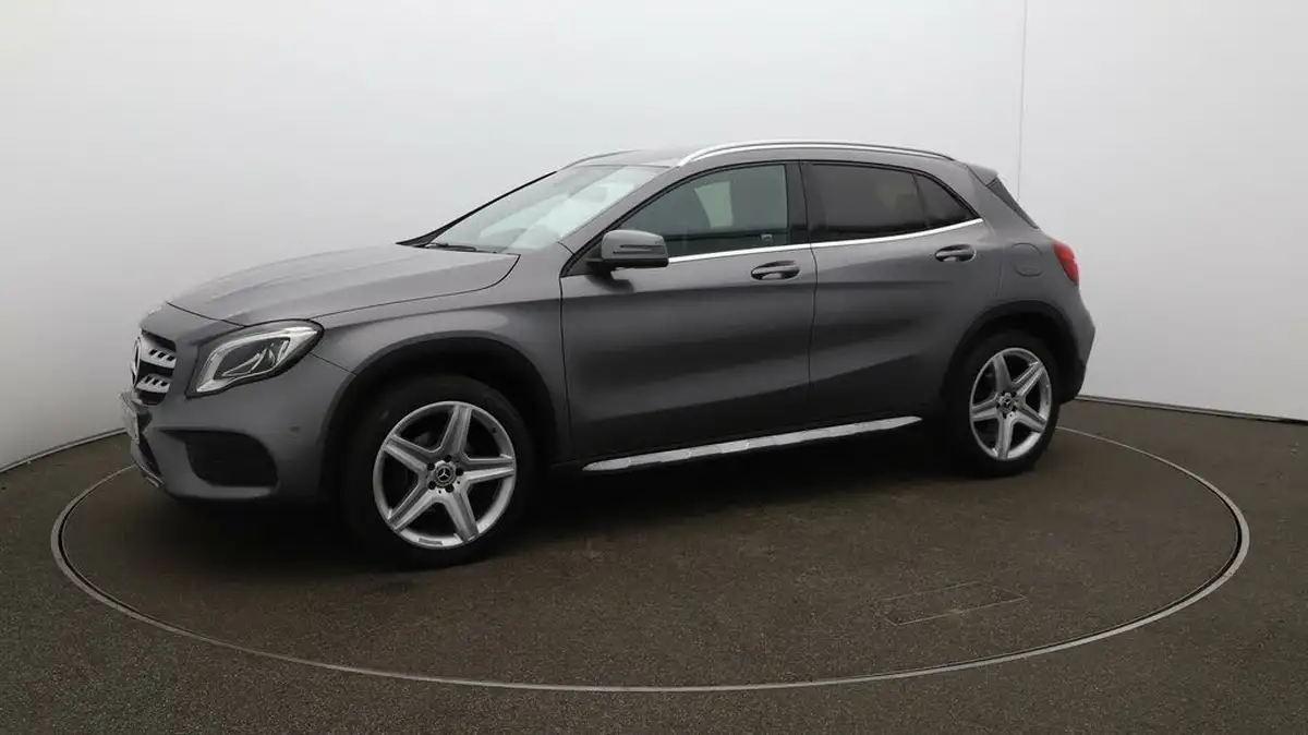 2020-mercedes-benz-gla-class-16-gla-180-amg-line-edition-7g-dct-big-58