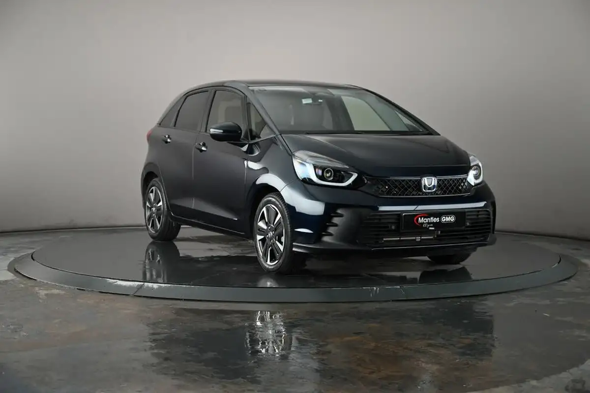 2025-honda-jazz-15-i-mmd-advance-big-0