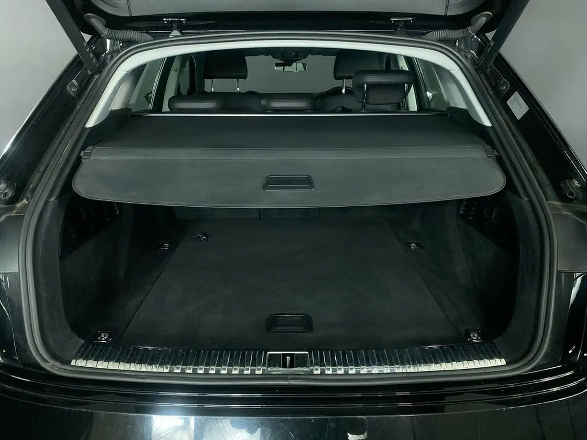 2021-audi-e-tron-50e-sport-station-wagon-big-12