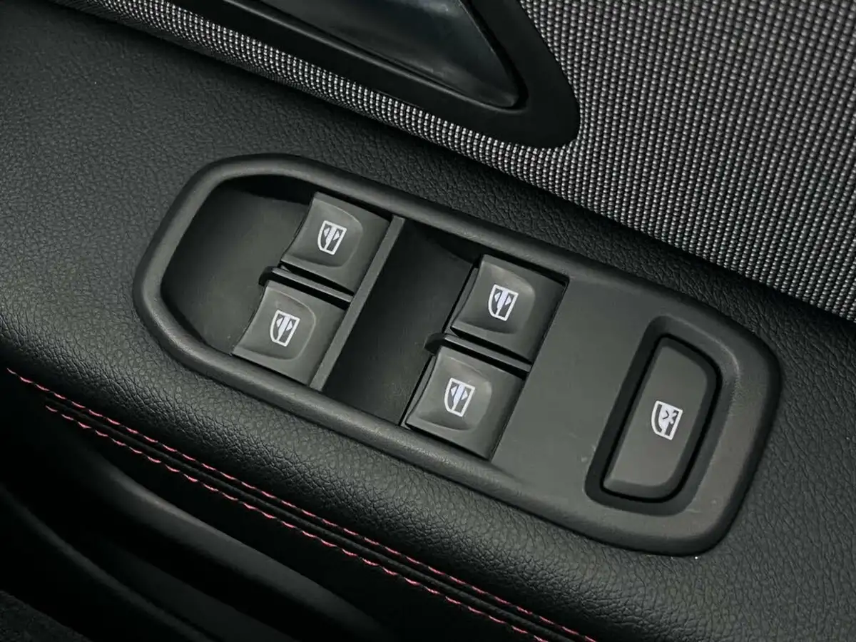 2019-dacia-duster-13-tce-techroad-130bhp-big-20