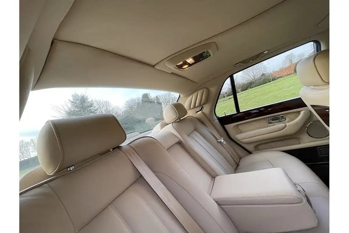 2008-bentley-arnage-68-r-big-17