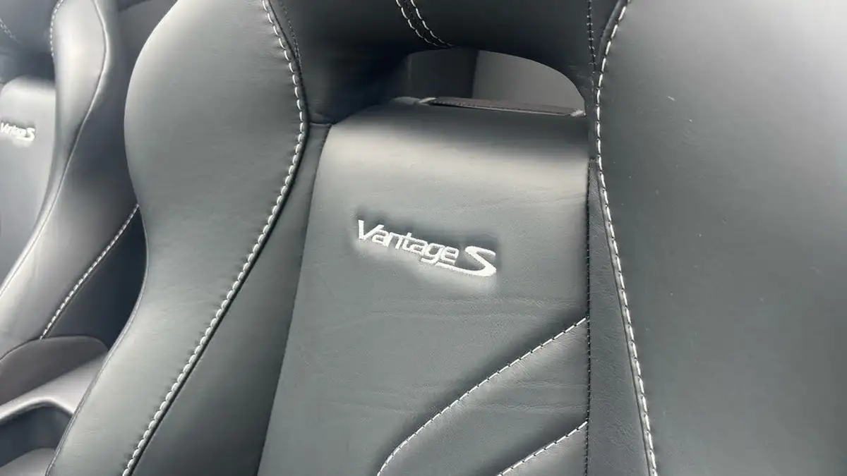 2017-aston-martin-vantage-47-v8-vantage-s-roadster-big-4