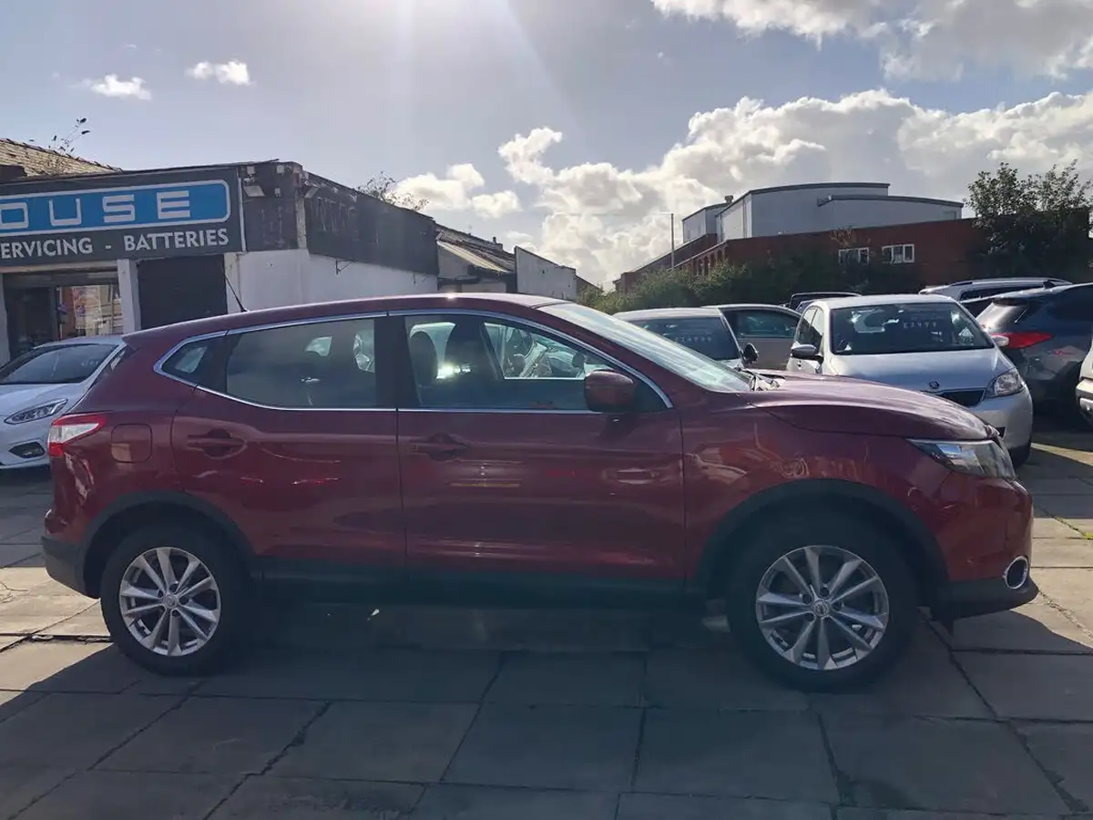 2016-nissan-qashqai-15dci-acenta-smart-vision-packtech-pack-big-11