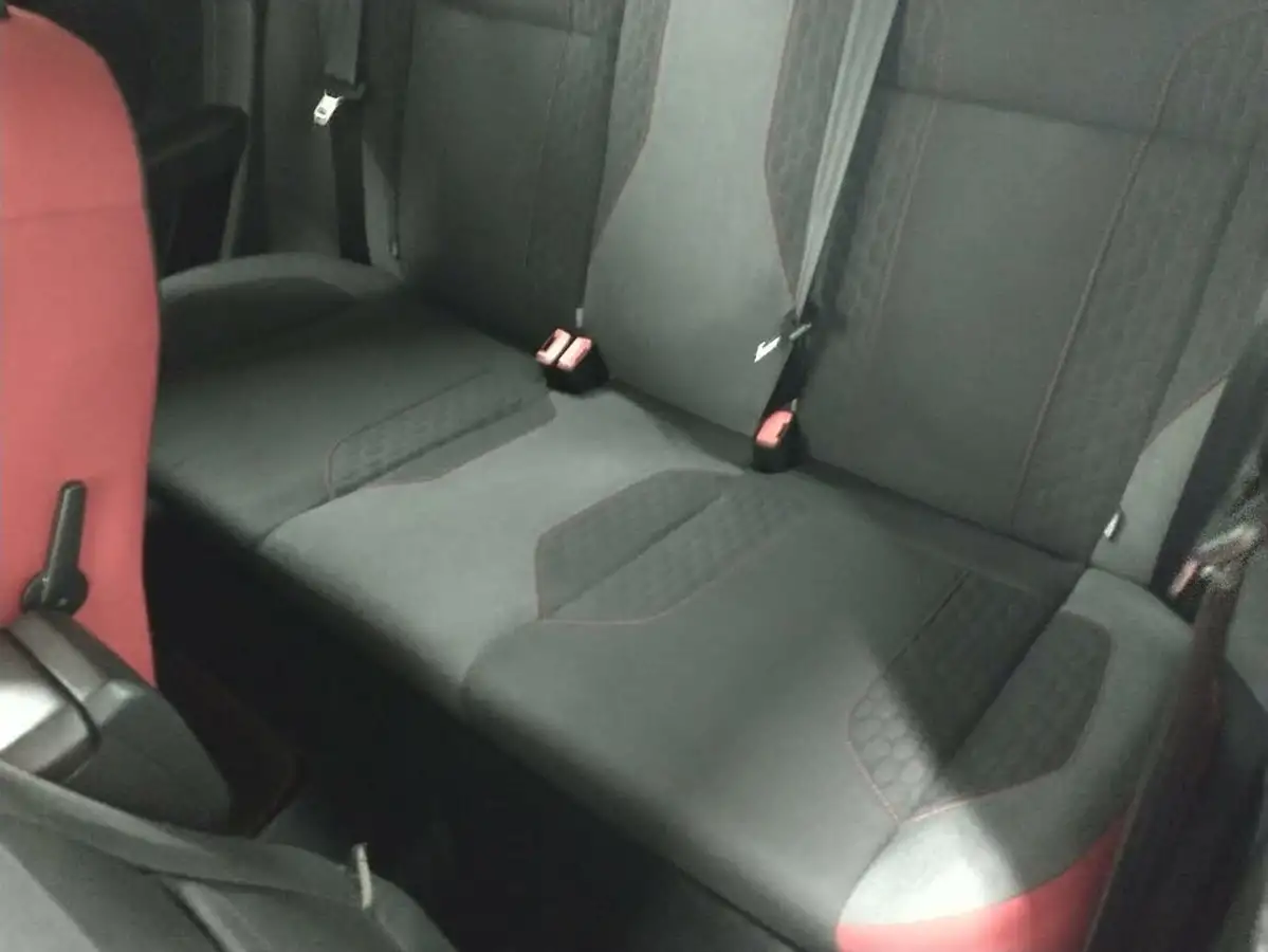2015-ford-fiesta-10-zetec-s-red-edition-big-20