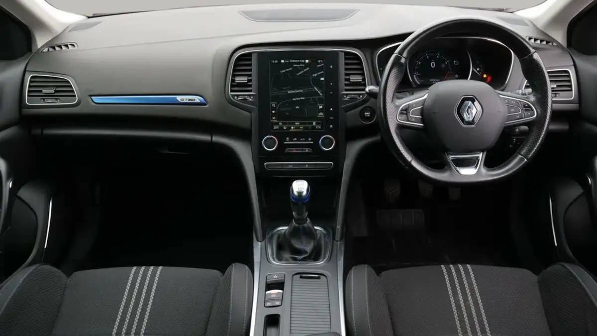 2020-renault-megane-13-tce-gt-line-sport-tourer-big-13