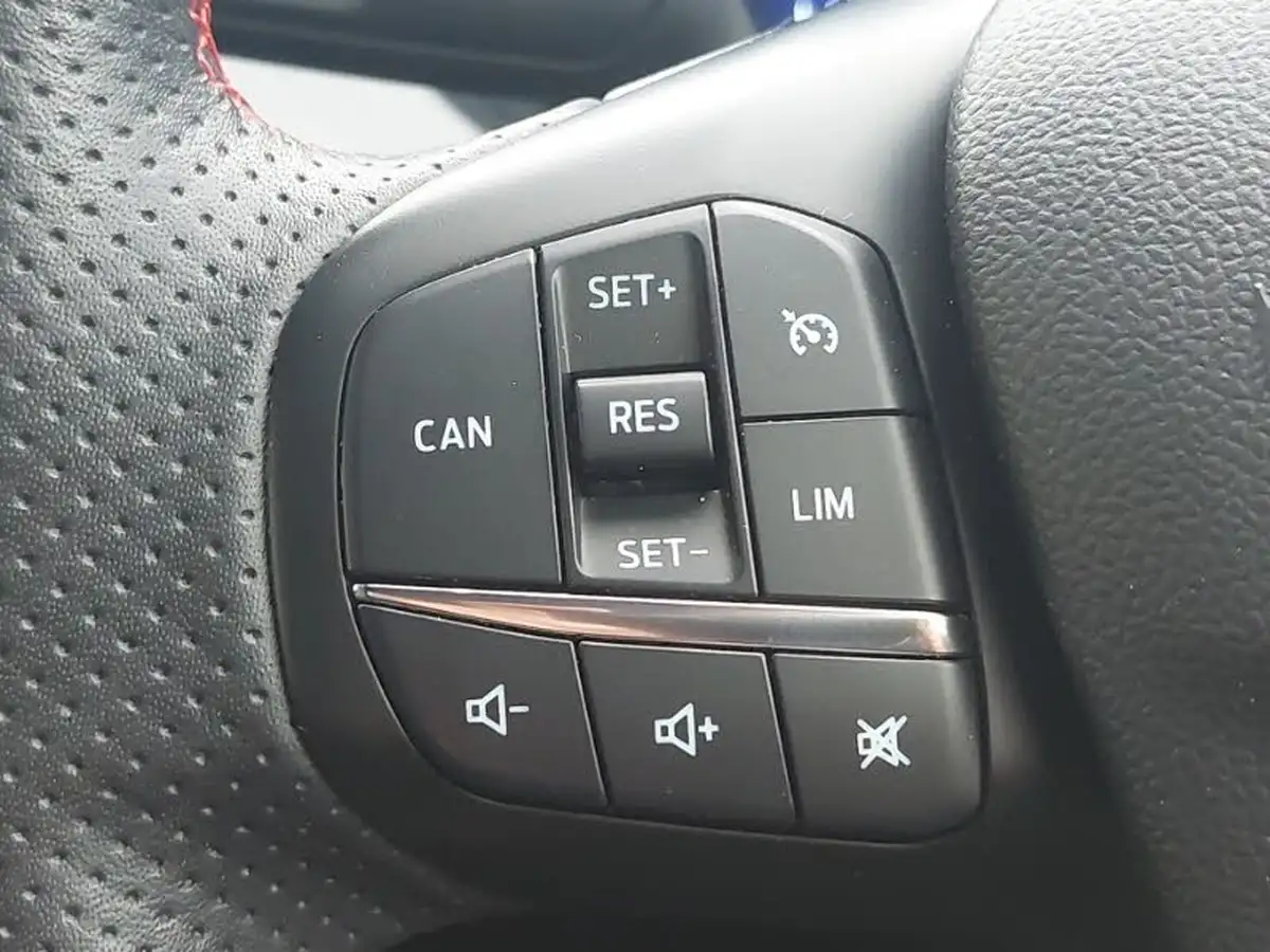 2020-ford-focus-10t-st-line-x-edition-155ps-hybrid-mhev-hatchback-big-18
