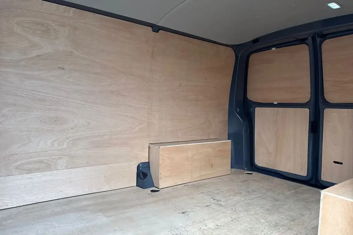 2024-volkswagen-transporter-big-18