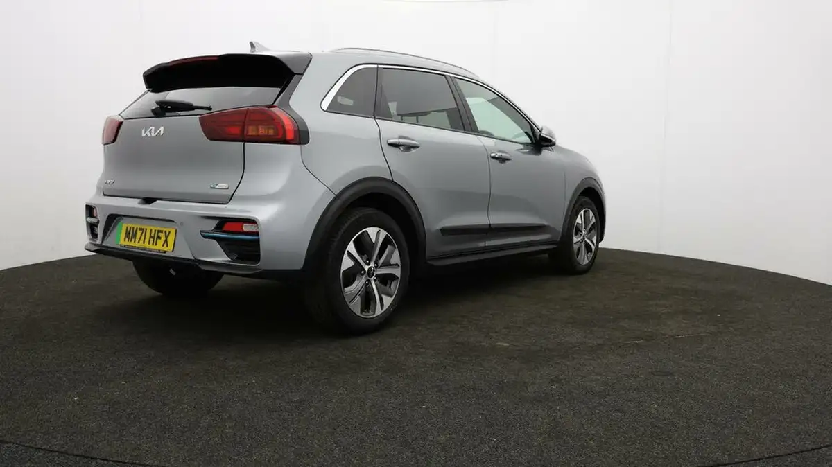 2022-kia-e-niro-ev-2-64-big-76