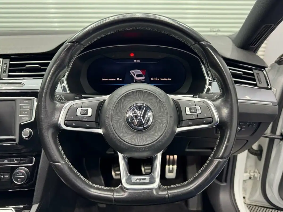 2017-volkswagen-passat-20tdi-r-line-190ps-ss-saloon-4d-big-23