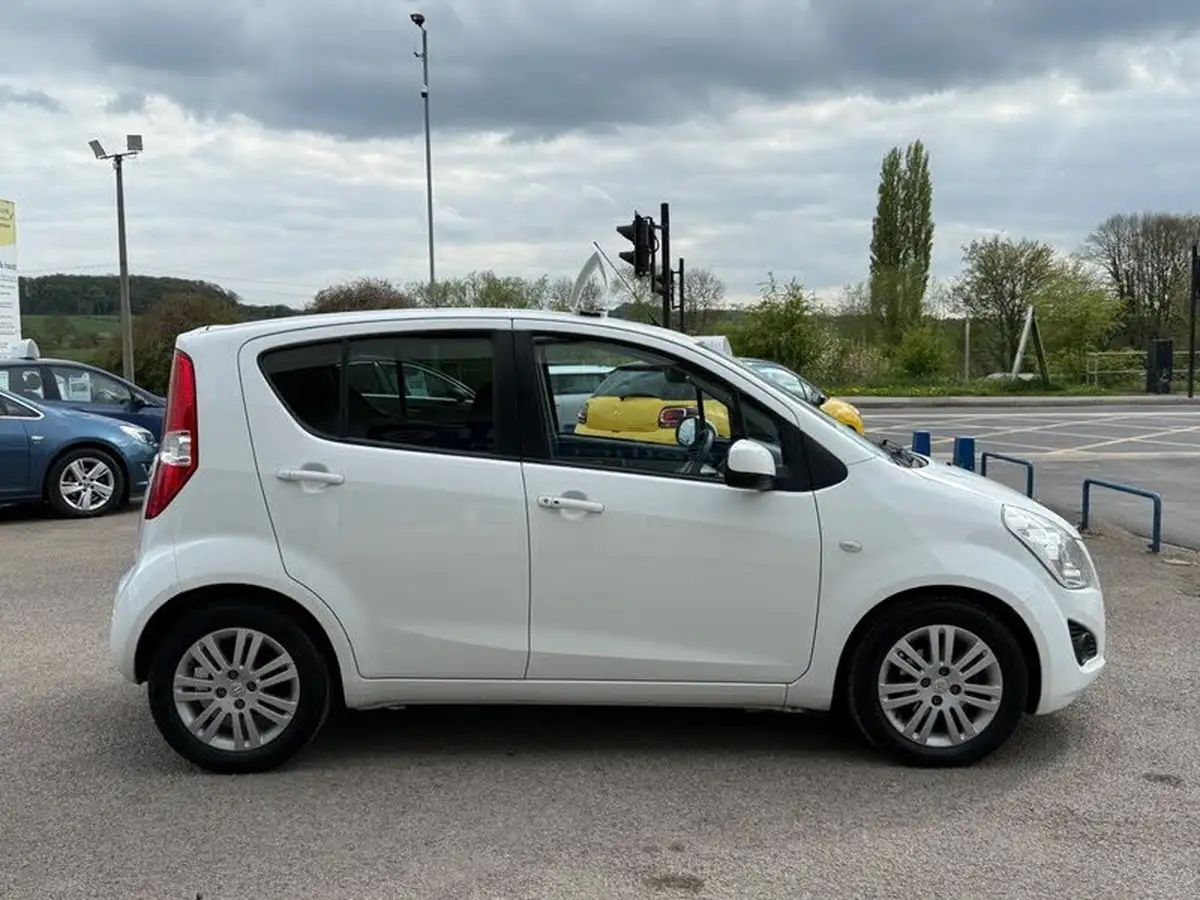 2013-suzuki-splash-12-sz4-auto-big-5