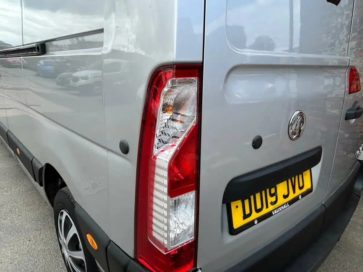 2019-vauxhall-movano-23cdti-l3h2-f3500-145pseu6-biturbo-ss-l3h2-panel-van-big-14