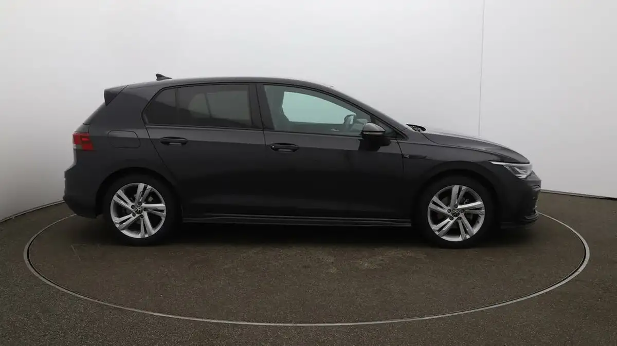 2022-volkswagen-golf-15-tsi-r-line-150ps-hatchback-big-42
