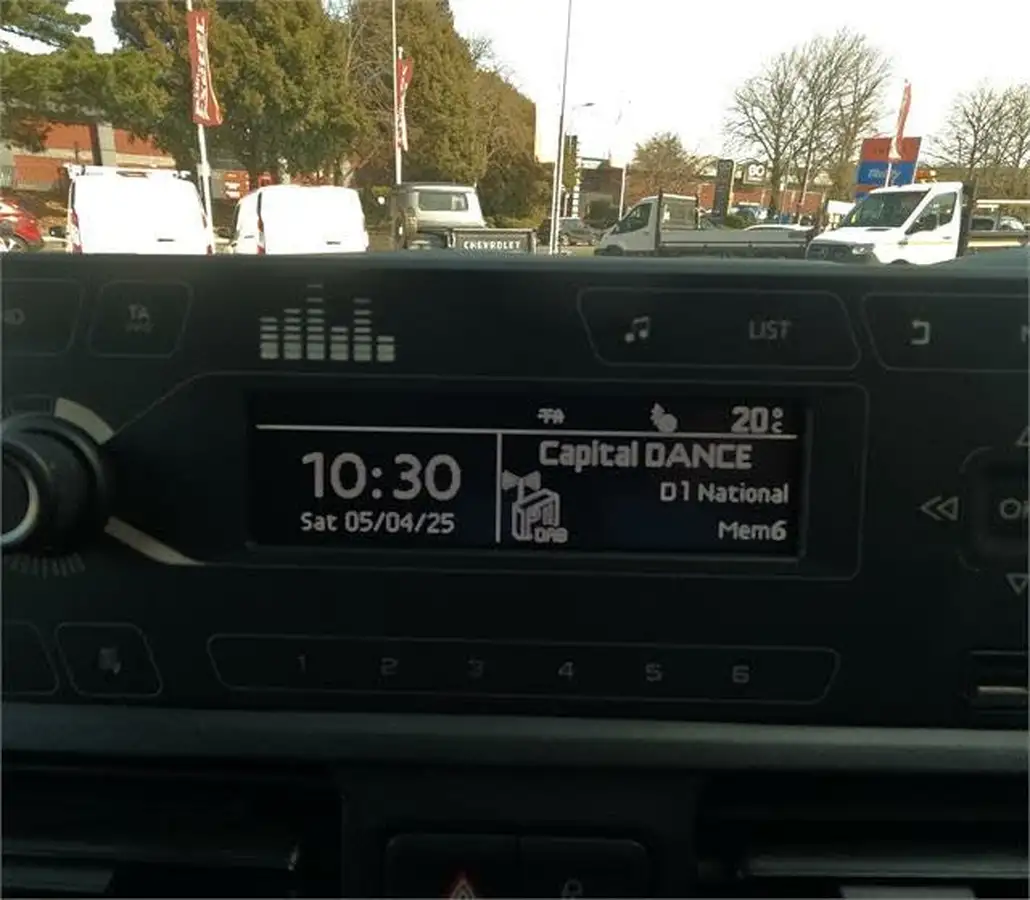 2020-vauxhall-combo-15cdti-sportive-2300-100pseu6dt-l2h1-panel-big-12