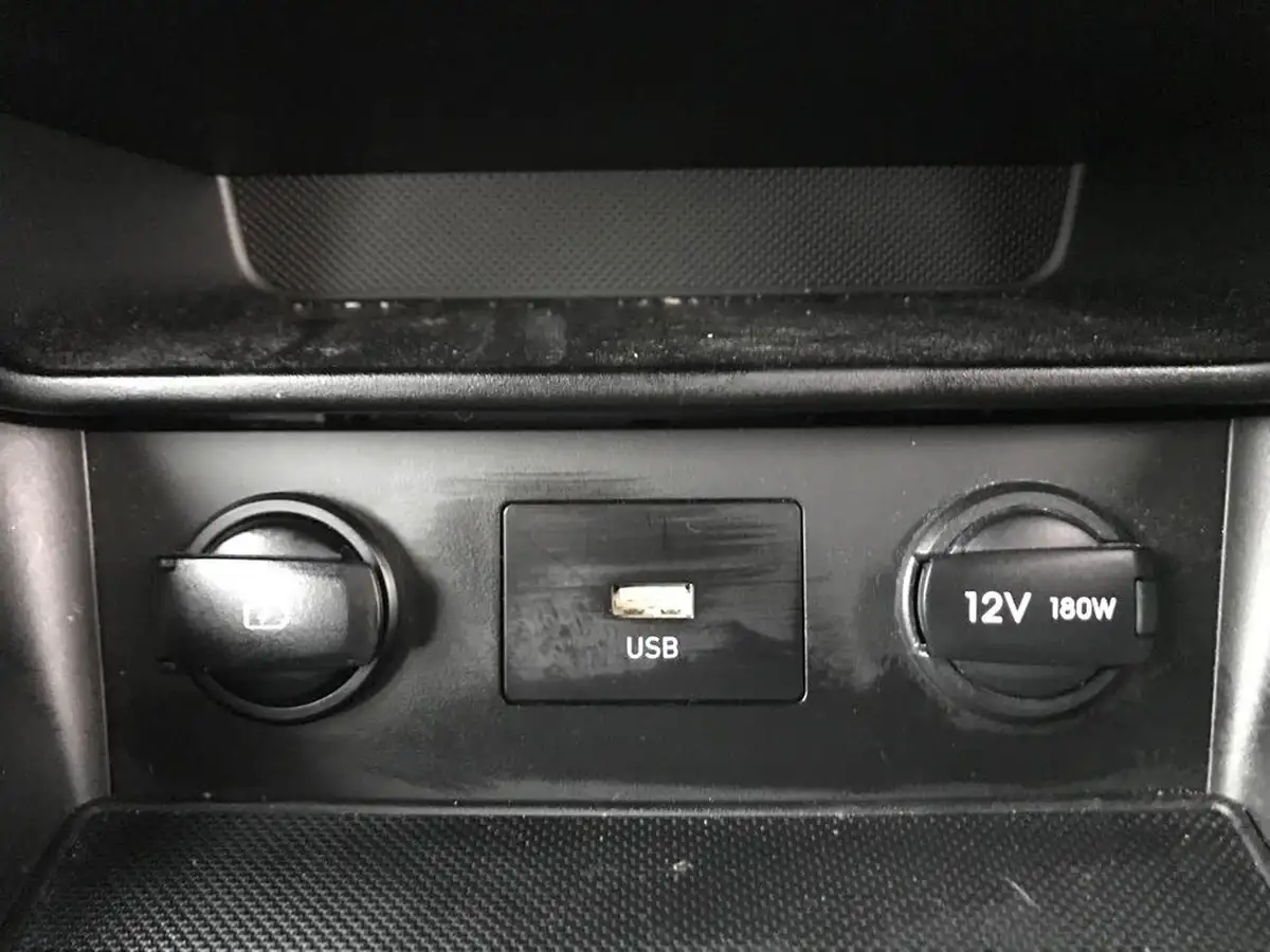2022-hyundai-kona-10-t-gdi-se-connect-big-18