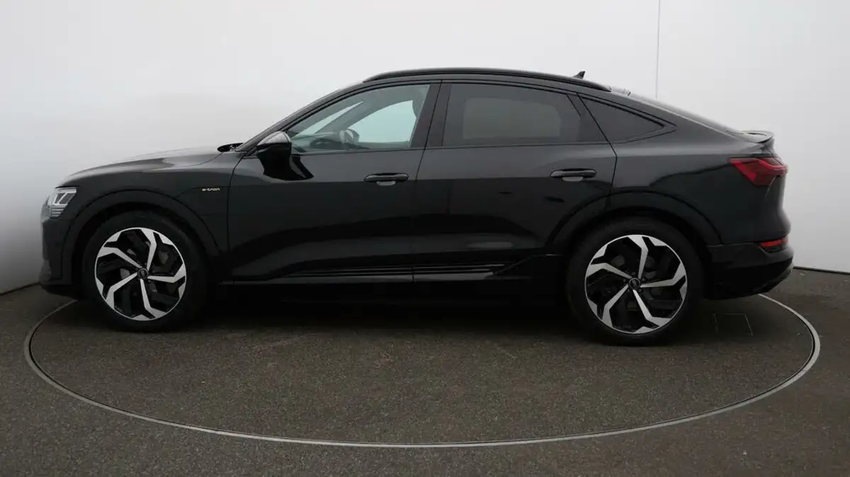 2022-audi-e-tron-55e-black-edition-sportback-big-58