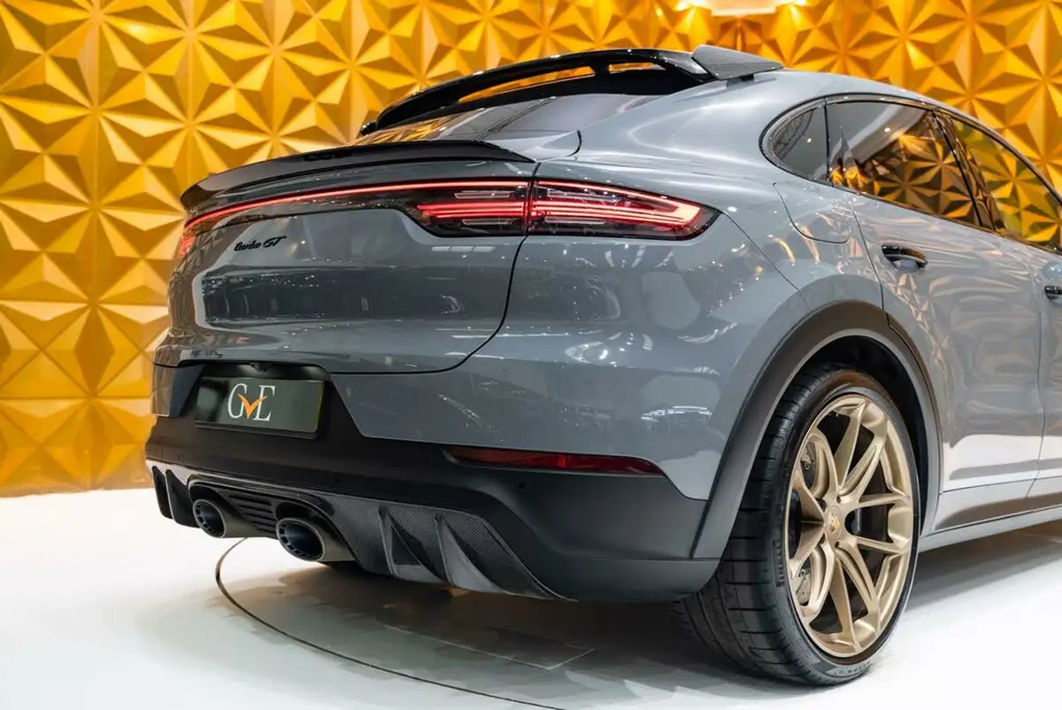 2022-porsche-cayenne-40-v8-turbo-gt-big-33