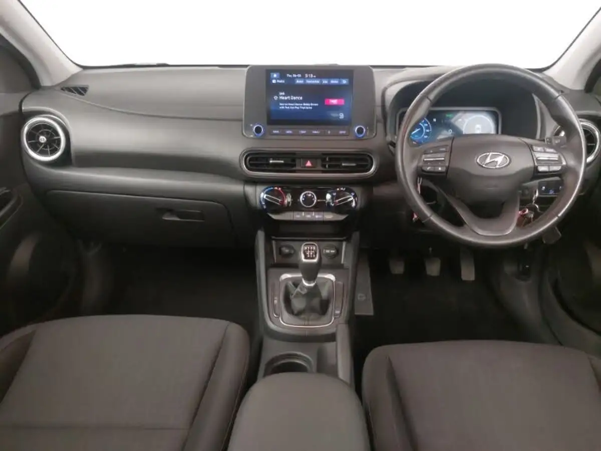 2023-hyundai-kona-10-t-gdi-se-connect-big-2