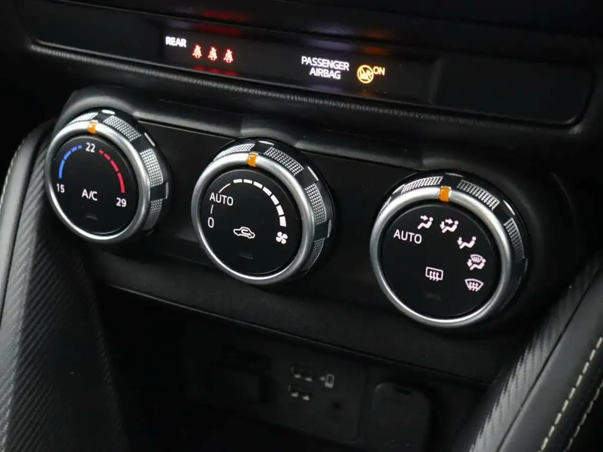 2022-mazda-mazda2-15-e-skyactiv-g-sport-big-28