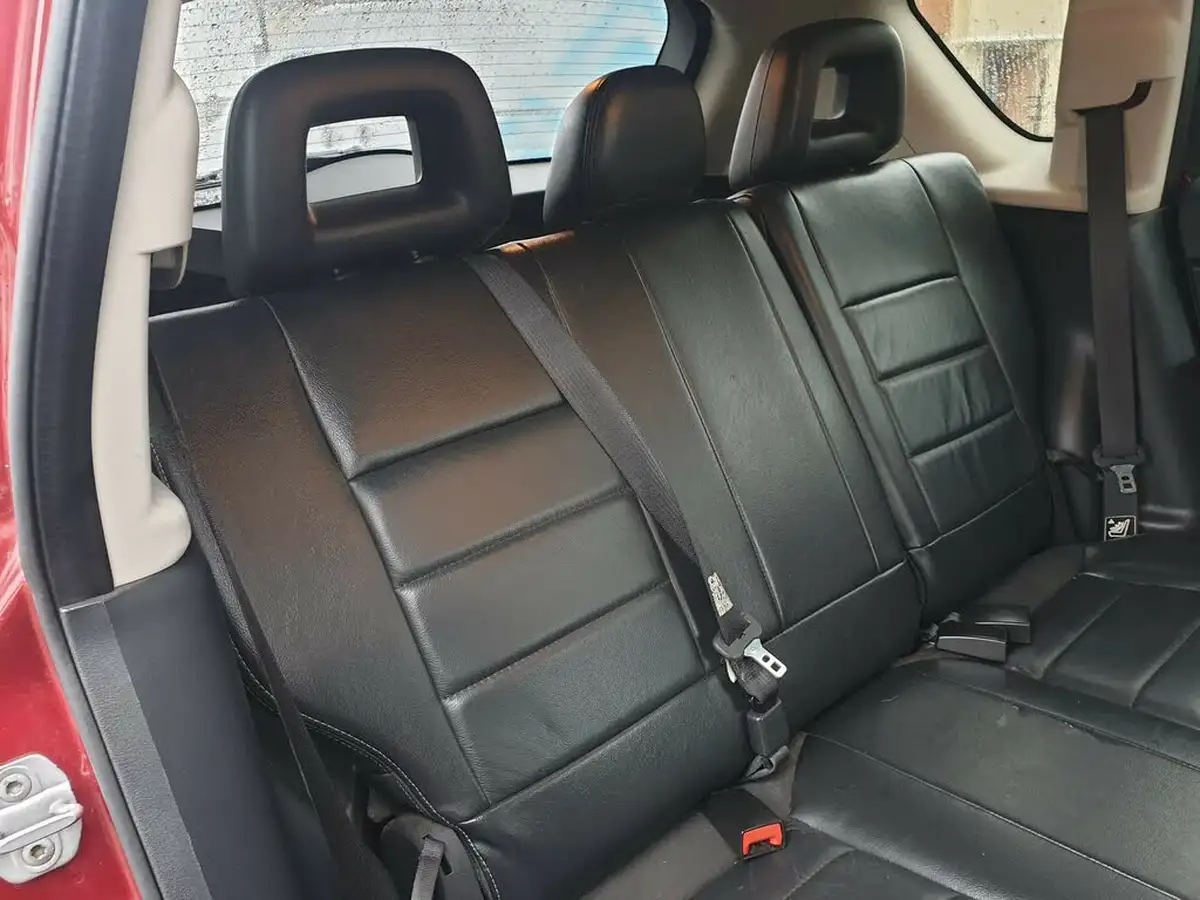 2011-jeep-compass-22crd-limited-161bhp-big-11