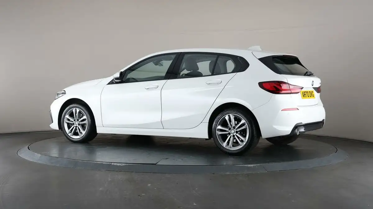 2021-bmw-1-series-15td-116d-sport-lcp-big-68