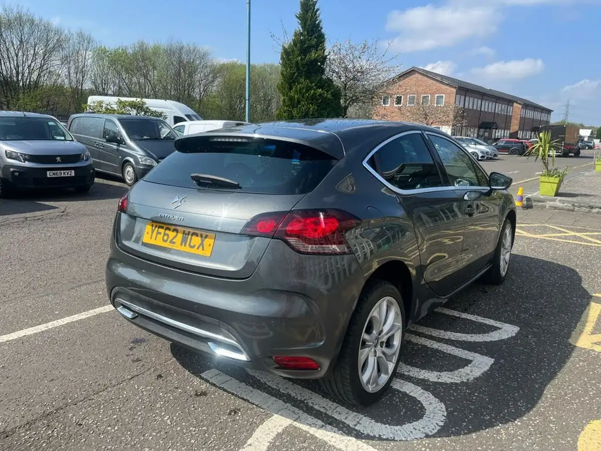 2012-citroen-ds4-16td-dstyle-16hdi-110ps-big-6