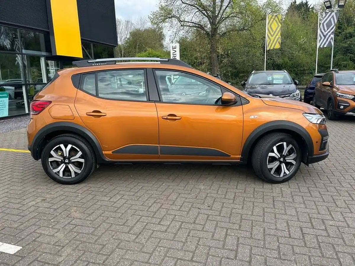 2022-dacia-sandero-stepway-10-tce-prestige-90bhp-auto-big-1