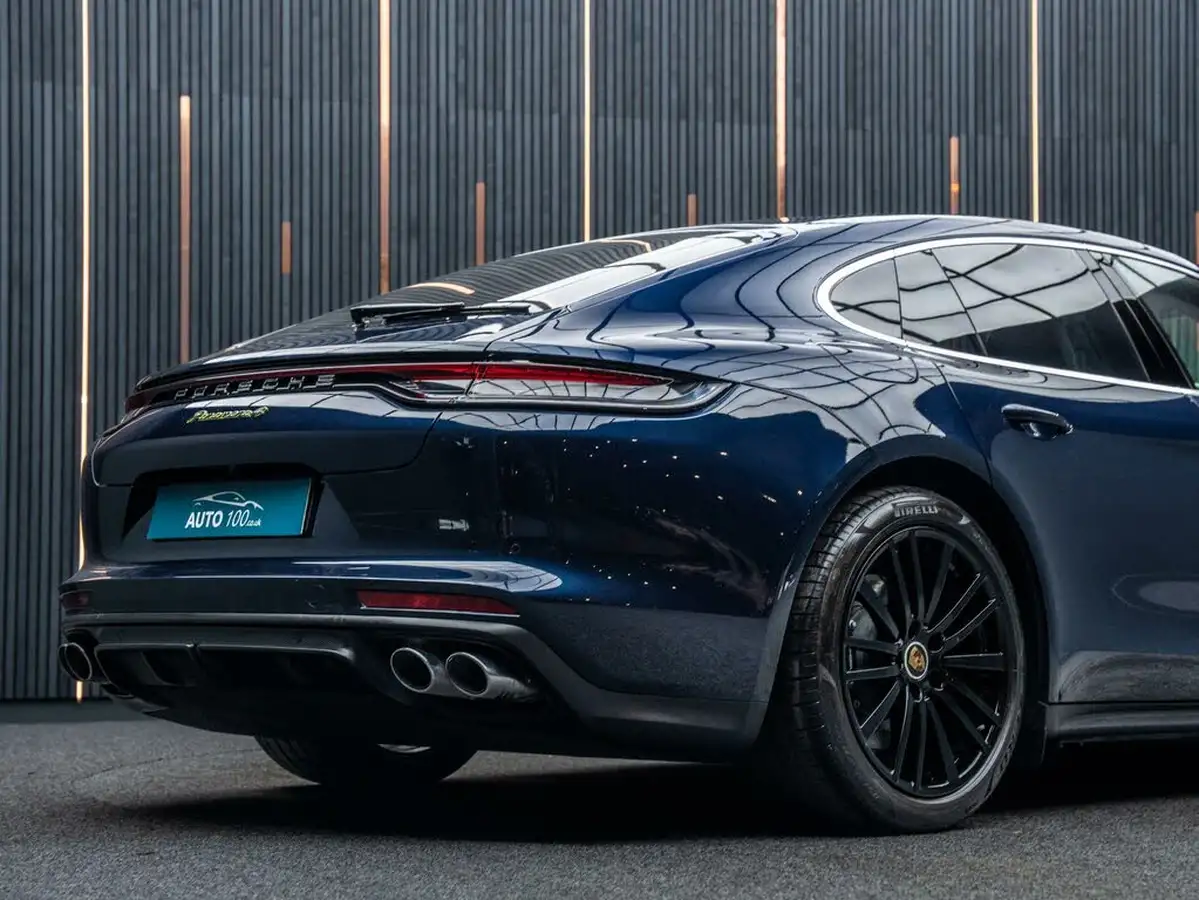 2022-porsche-panamera-30-4-e-hybrid-hatchback-big-18