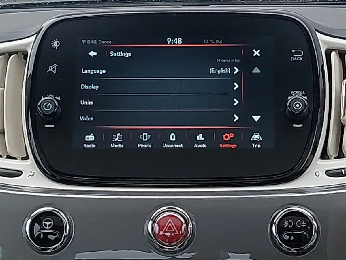 2021-fiat-500-10-dolcevita-big-6