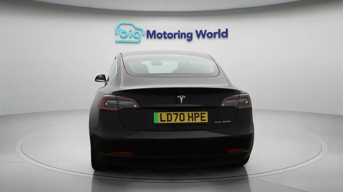 2020-tesla-model-3-e-long-range-big-6