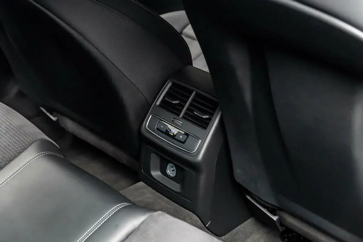 2023-audi-a4-20-35-tfsi-black-edition-big-41